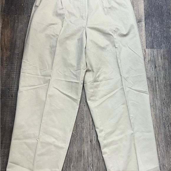 NWT Women’s LL Bean Khaki’s Size 18 - Picture 5 of 5